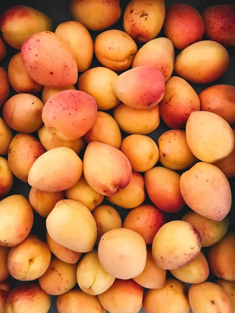 Apple Mangoes- Per Piece